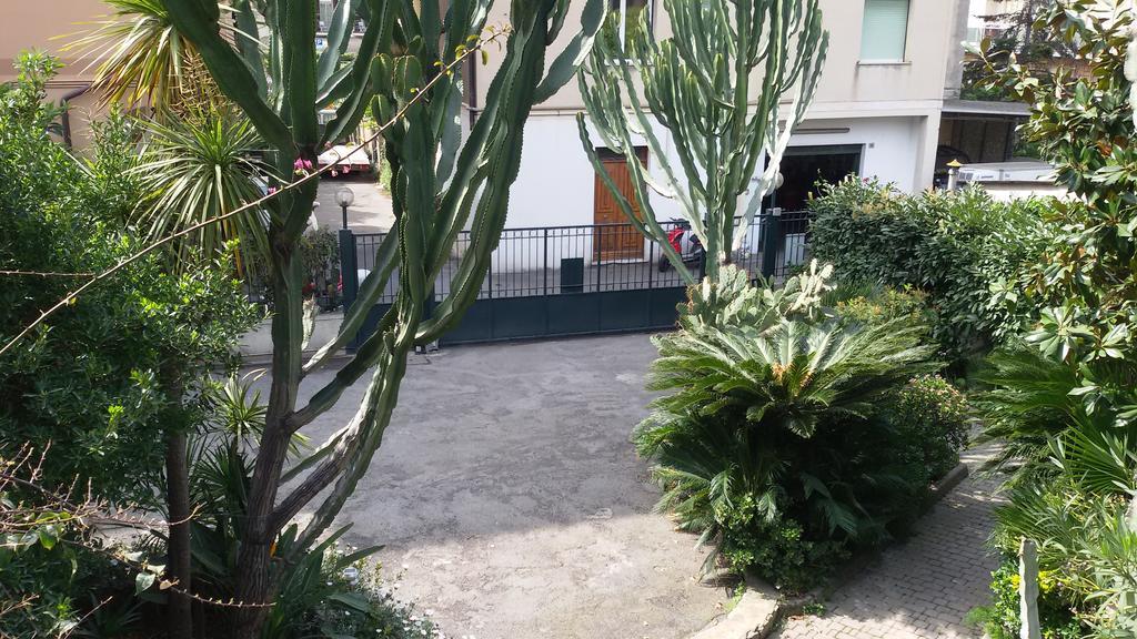 Hotel La Scogliera Bordighera Esterno foto