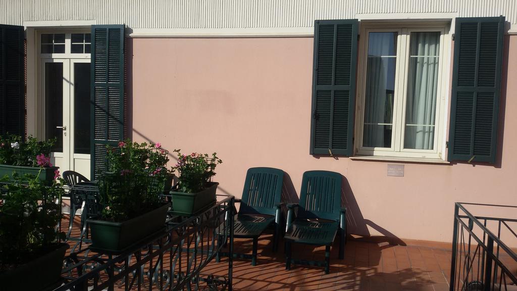 Hotel La Scogliera Bordighera Esterno foto