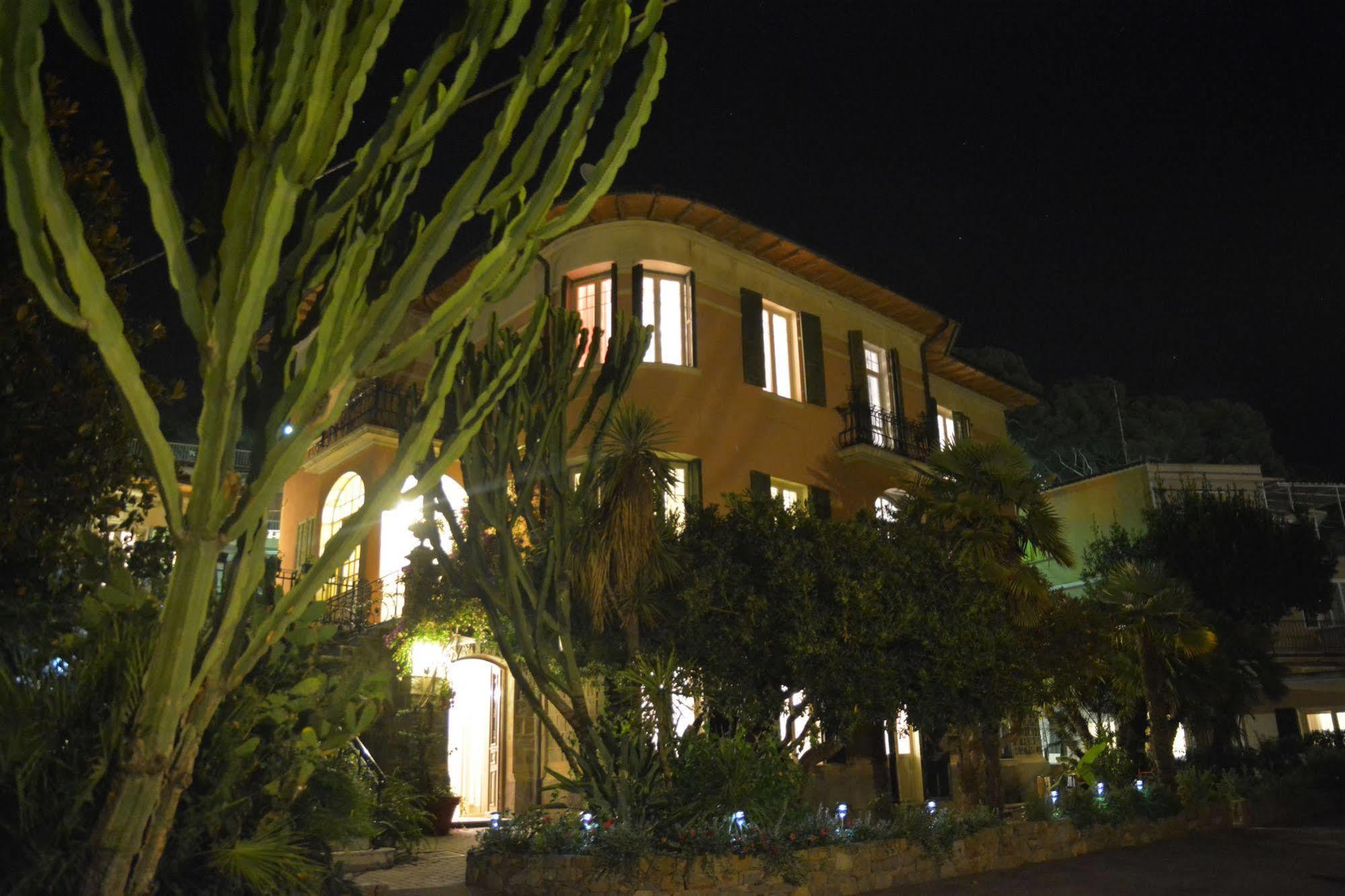 Hotel La Scogliera Bordighera Esterno foto